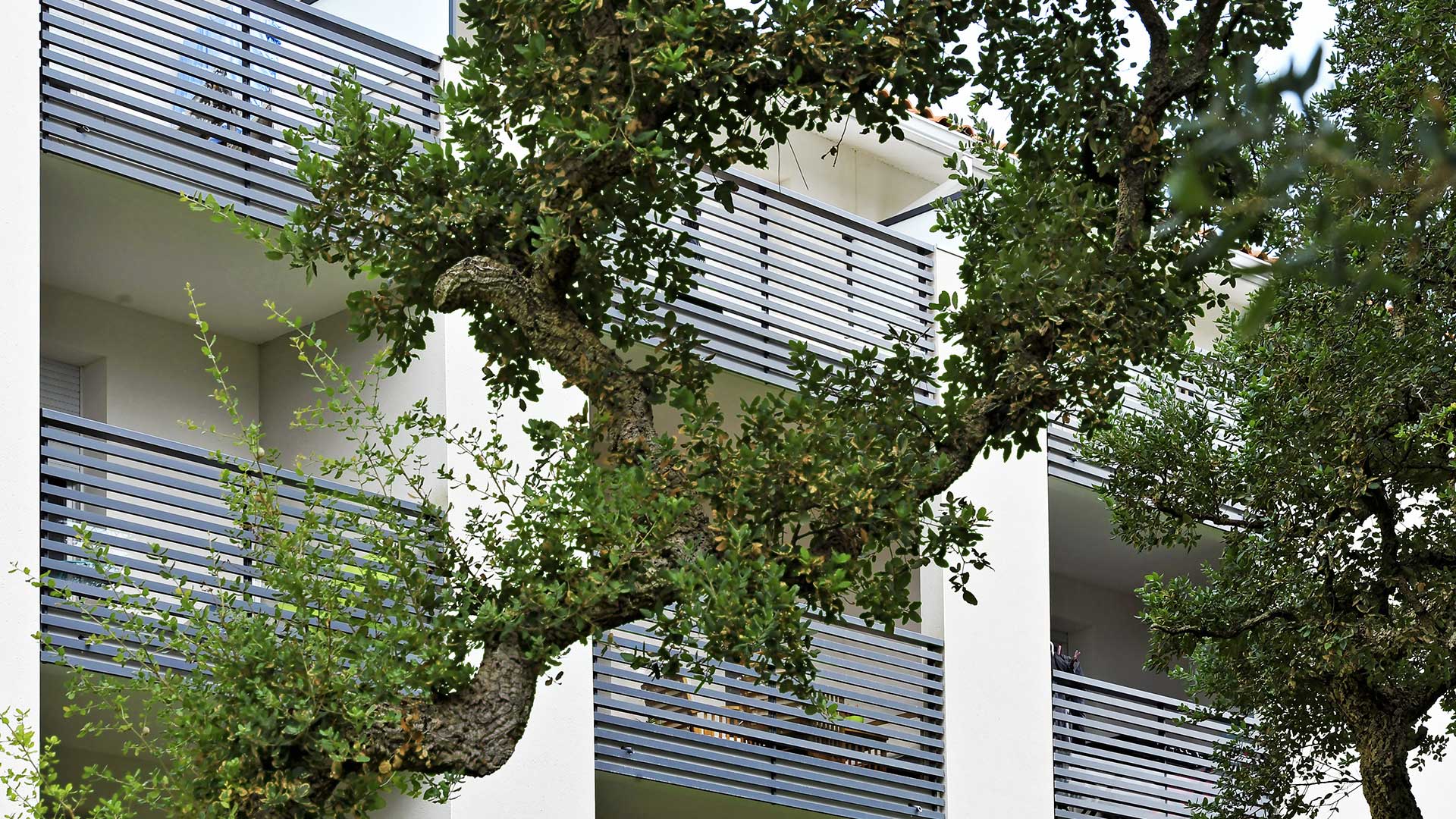 Logements neufs avec balcons sans vis-à-vis à Bayonne Labenne.