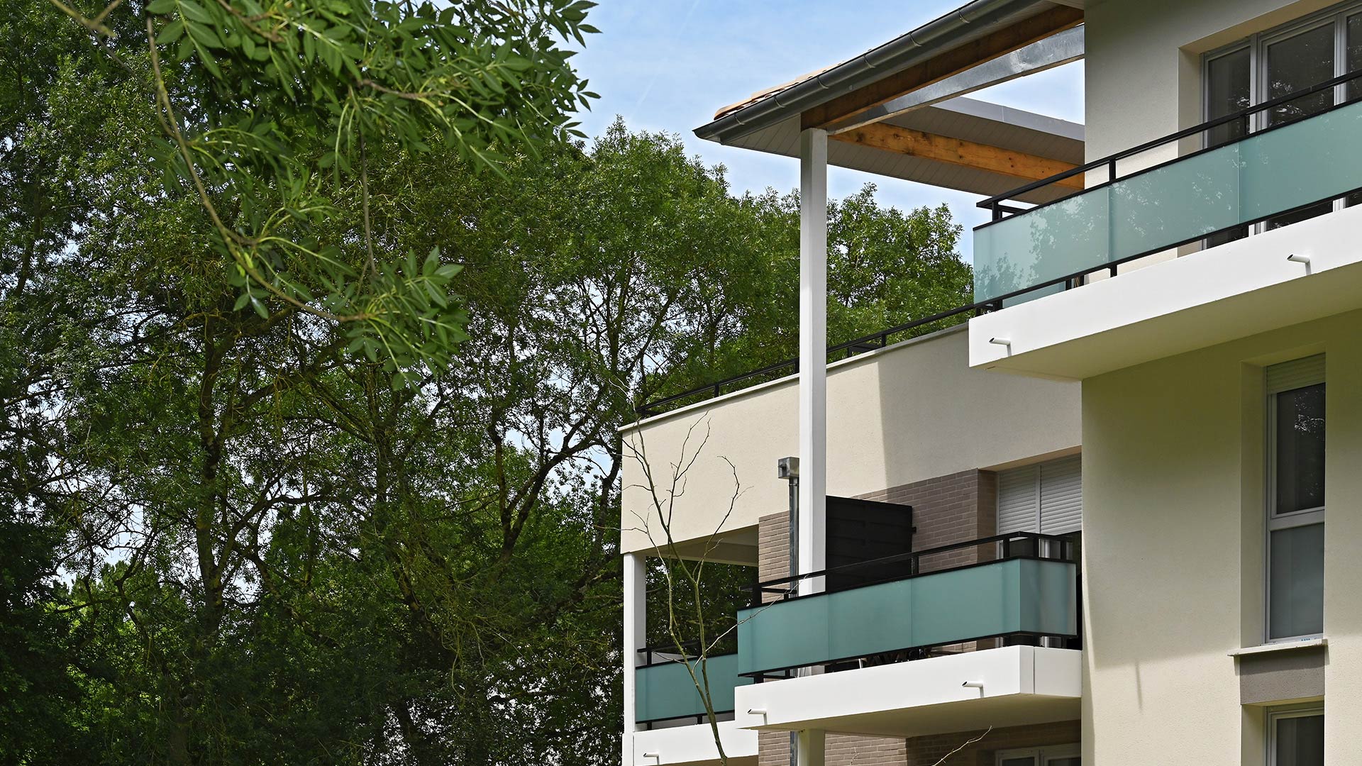 Appartements avec grandes terrasses dans environnement verdoyant à Toulouse Tournefeuille.